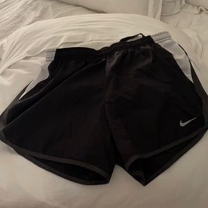 Nike shorts like new